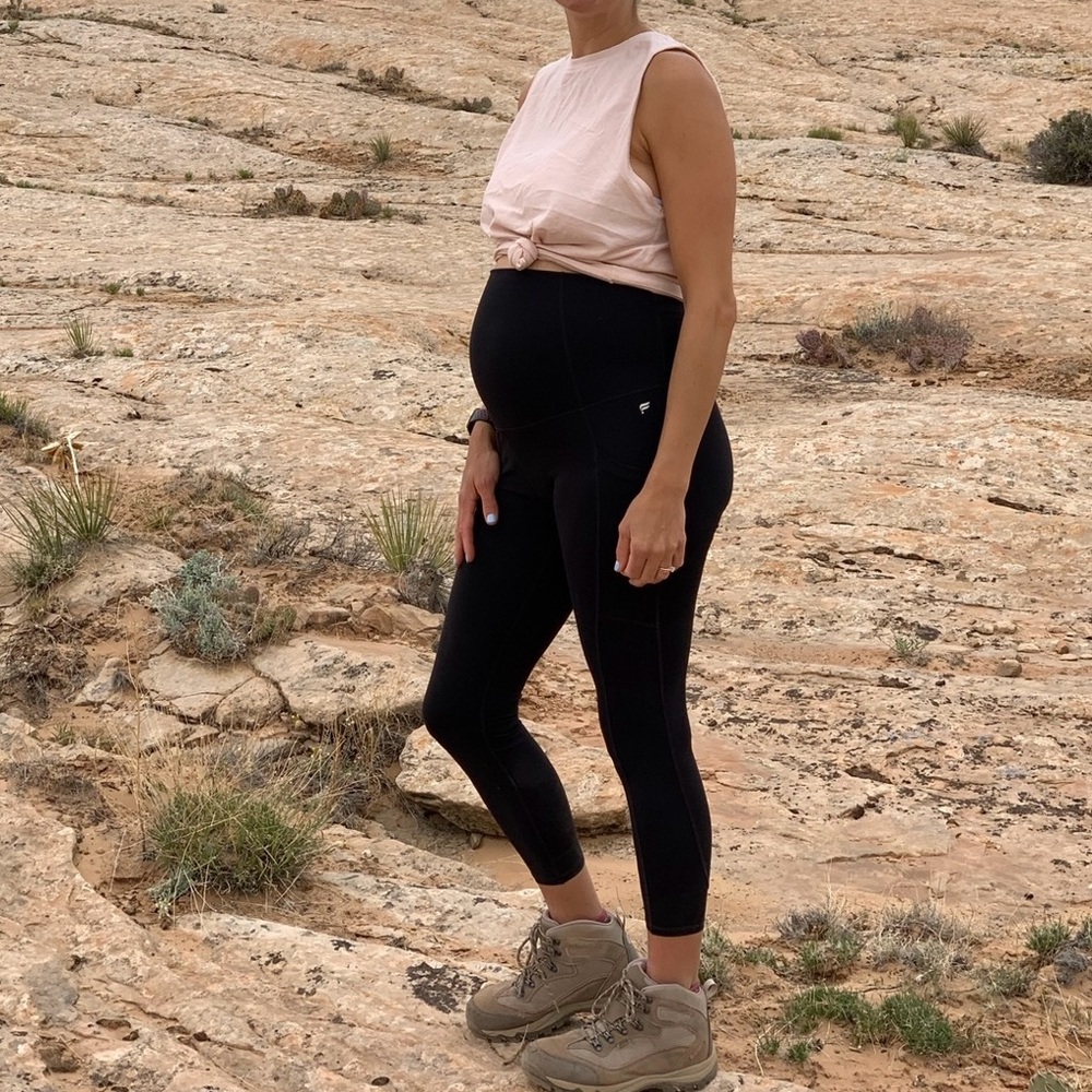 Black Fabletics maternity leggings with pockets